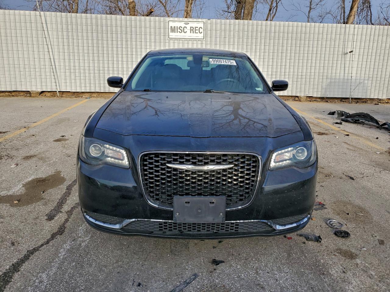 Chrysler 300 Touring Image 4