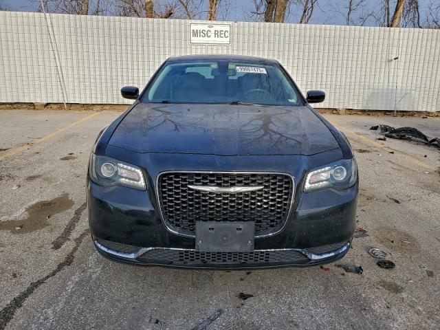 Chrysler 300 Touring Image 4