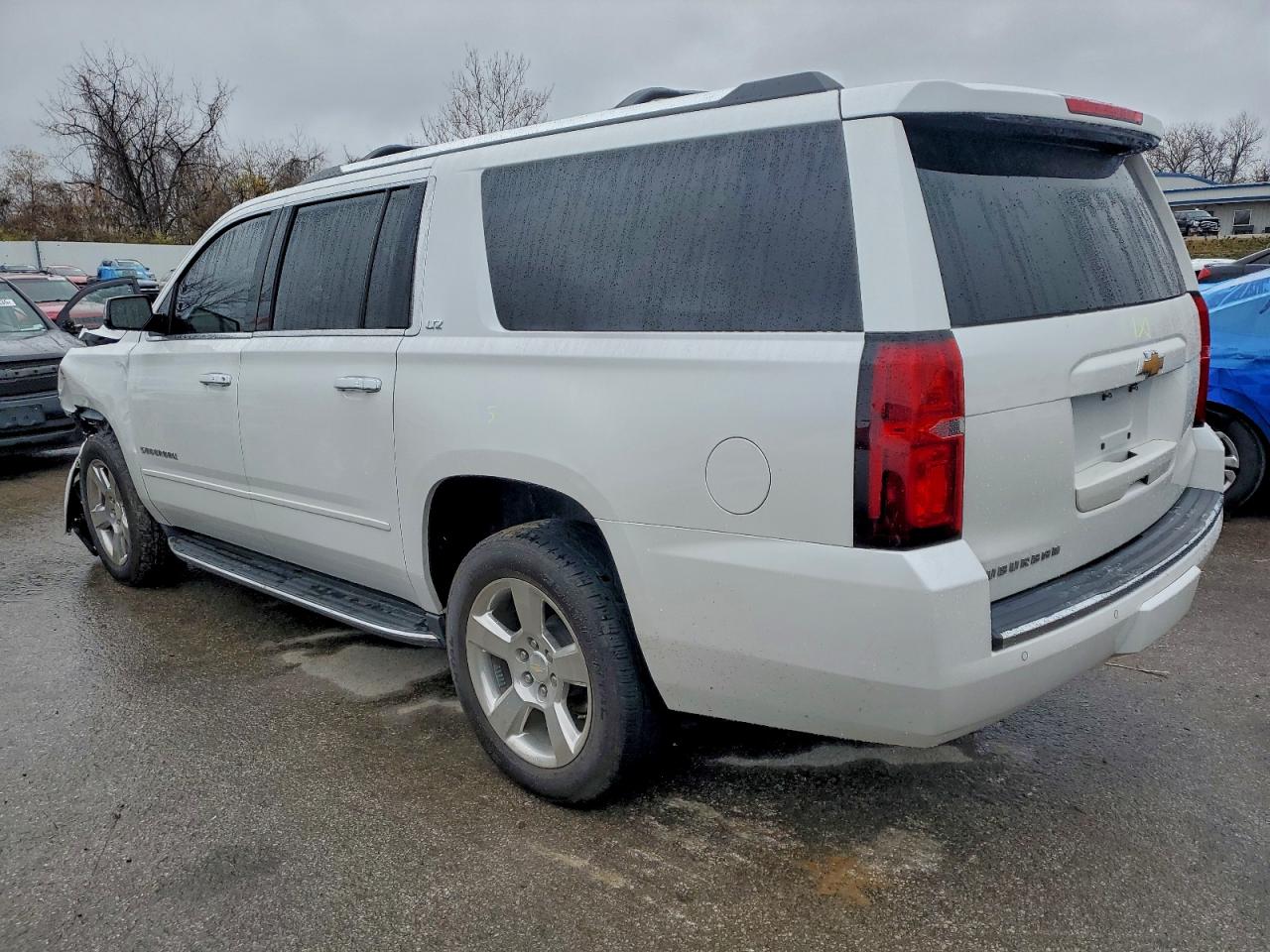 Chevrolet Suburban K1500 Ltz Image 9