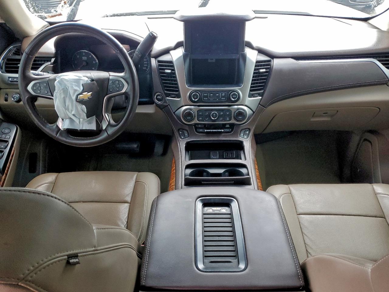 Chevrolet Suburban K1500 Ltz Image 4