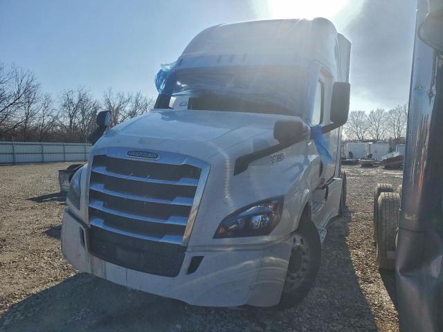 Freightliner Cascadia 1 Image 3