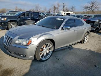  Salvage Chrysler 300