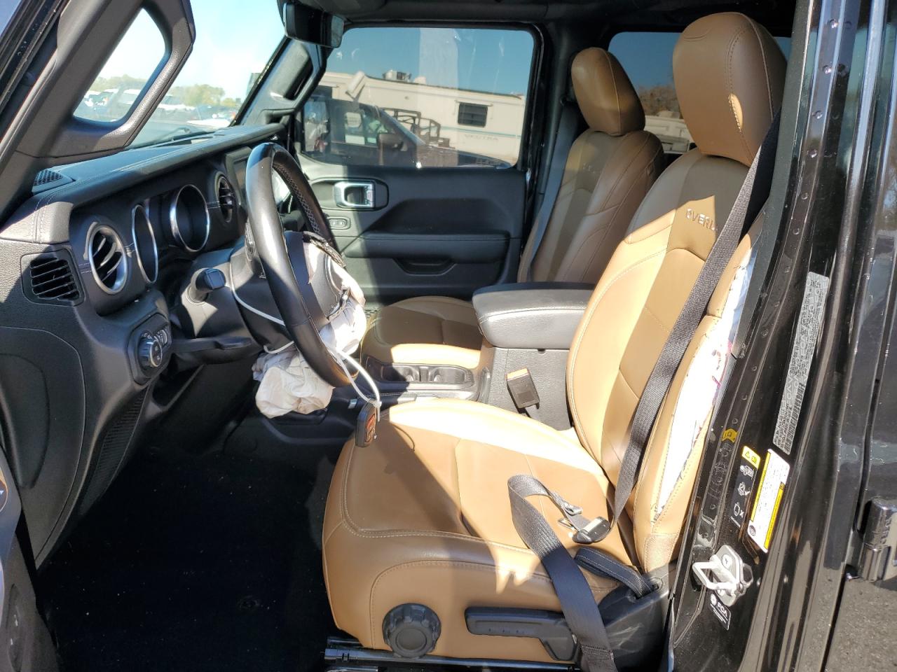 Jeep Gladiator Overland Image 11