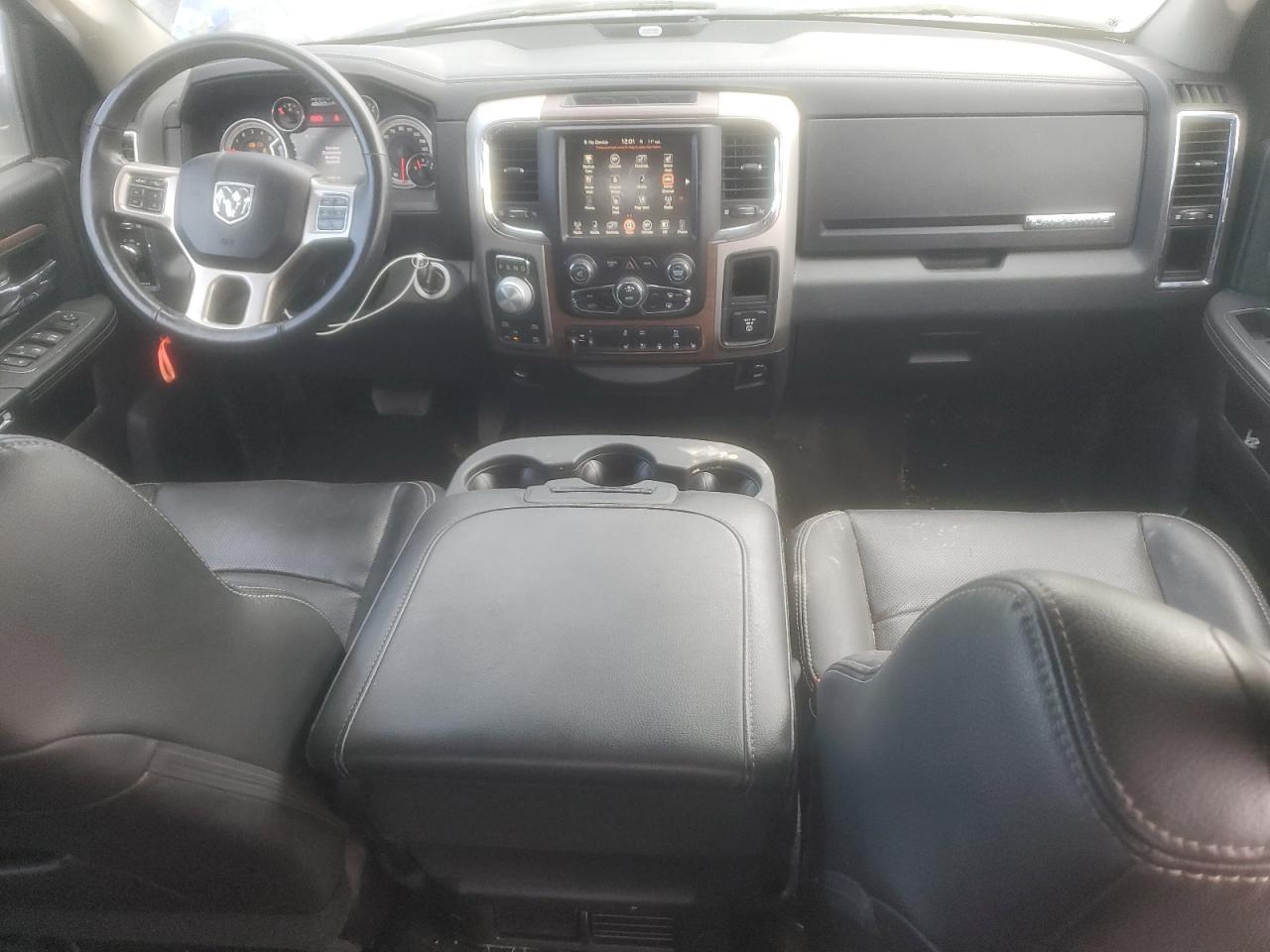 Ram 1500 Laramie Image 4