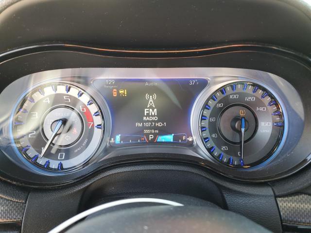 Chrysler 300 S Image 2