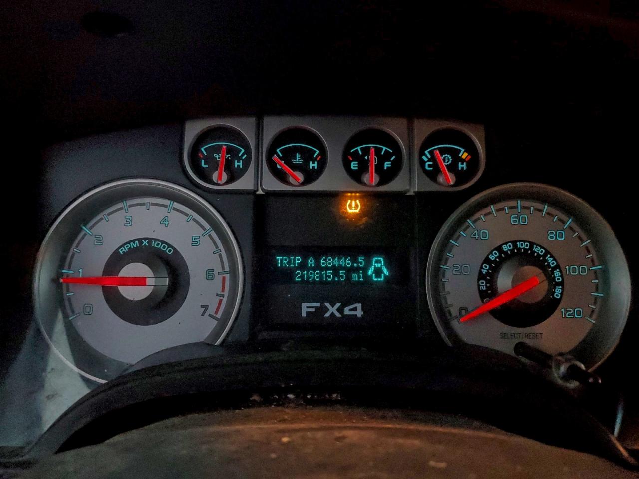 Ford F-150 Supercrew Image 3