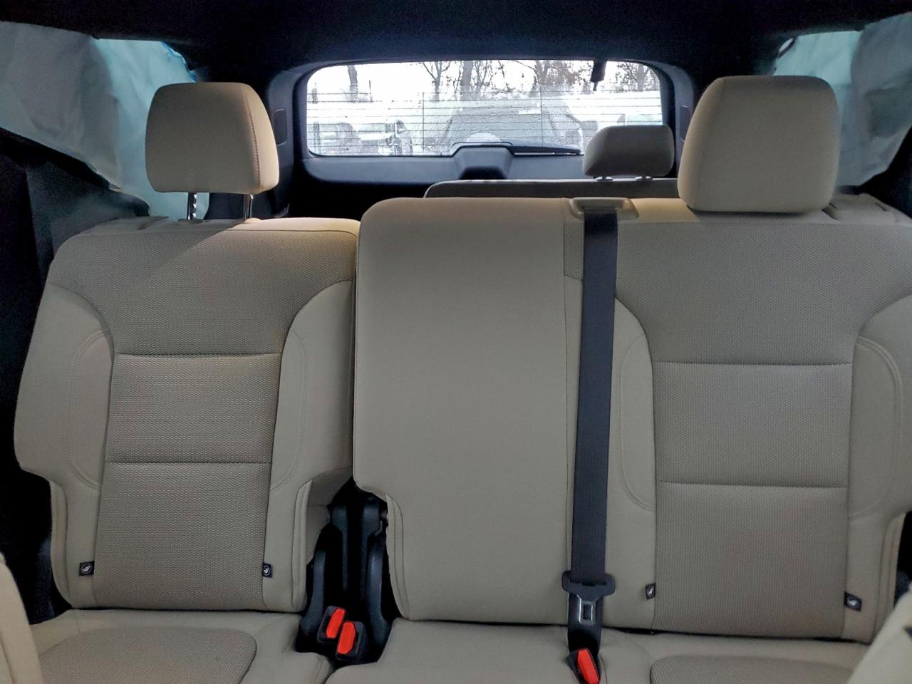 Chevrolet Traverse Ls Image 12