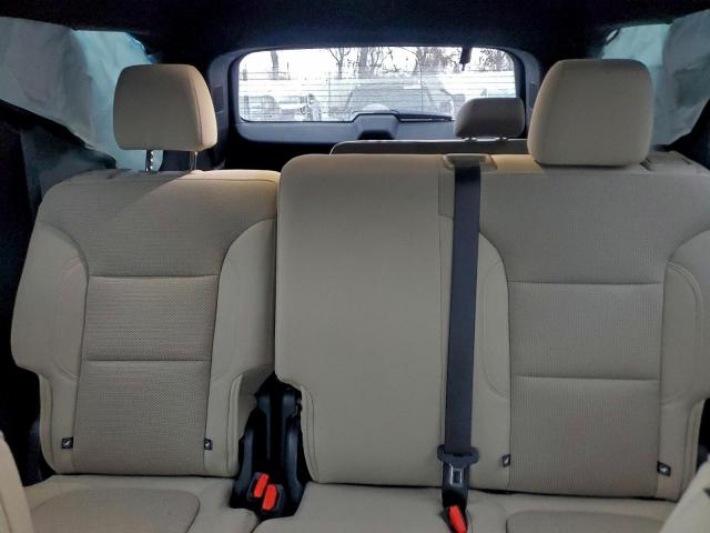 Chevrolet Traverse Ls Image 12