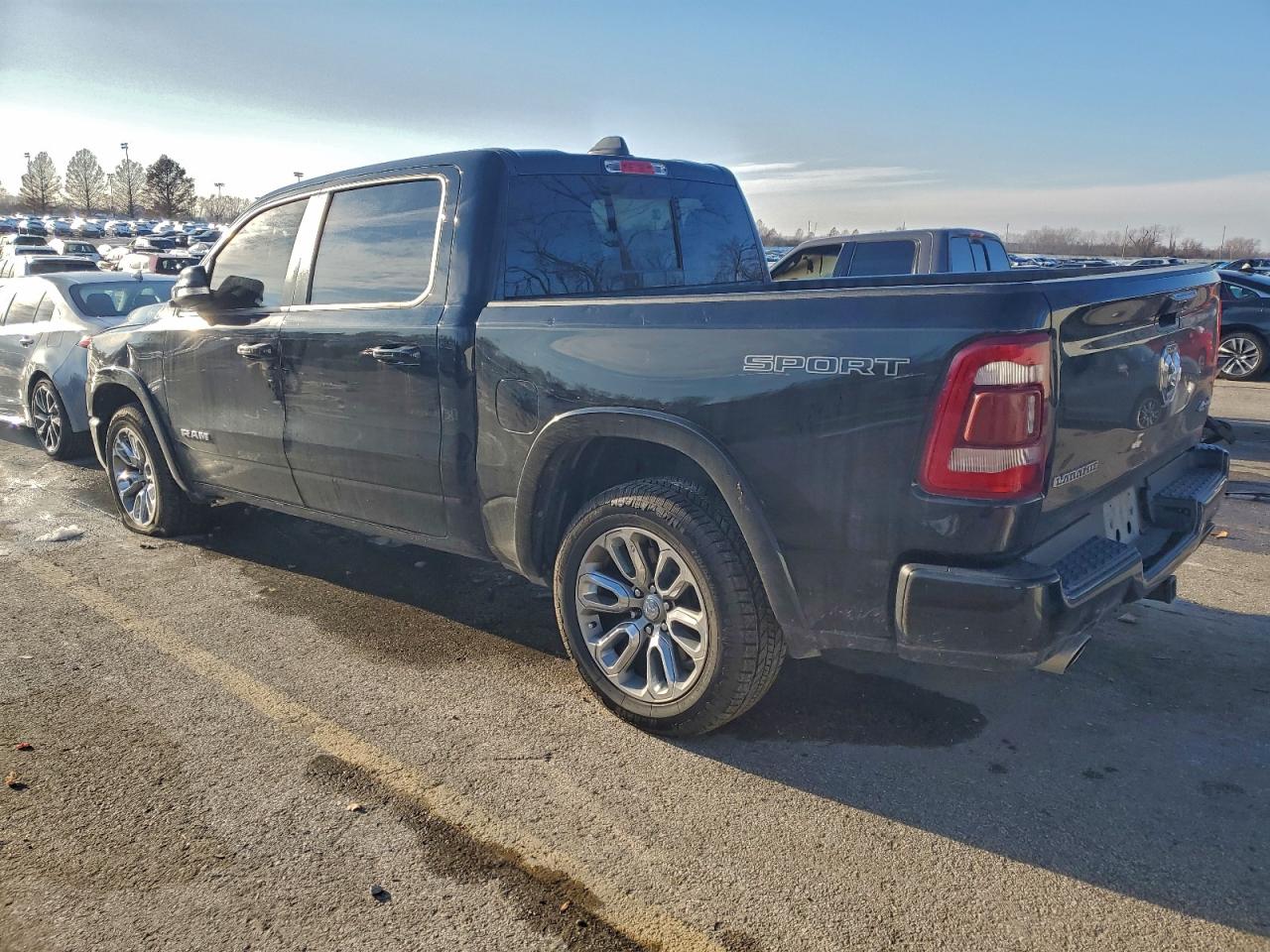 Ram 1500 Laramie Image 5