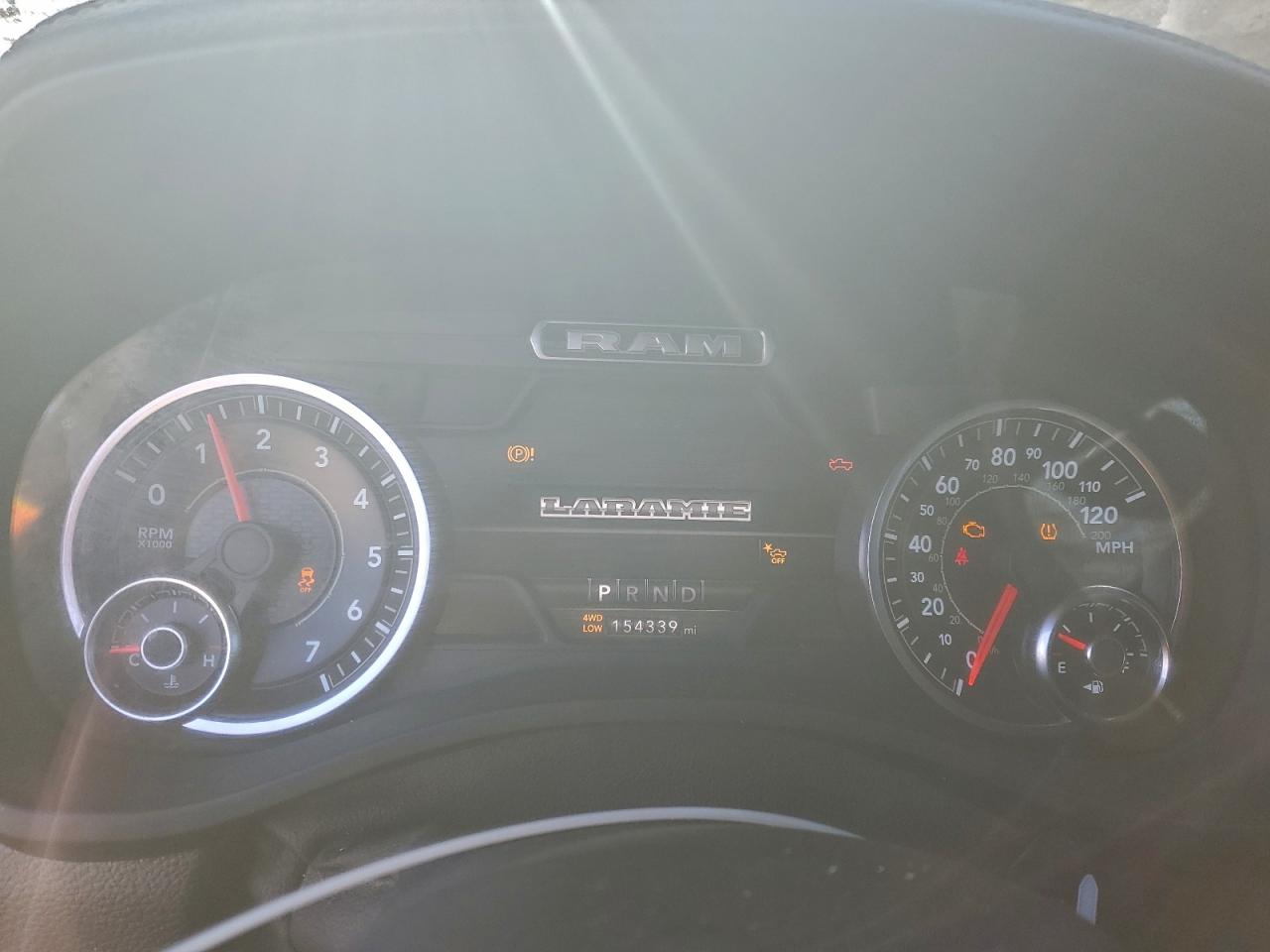 Ram 1500 Laramie Image 4