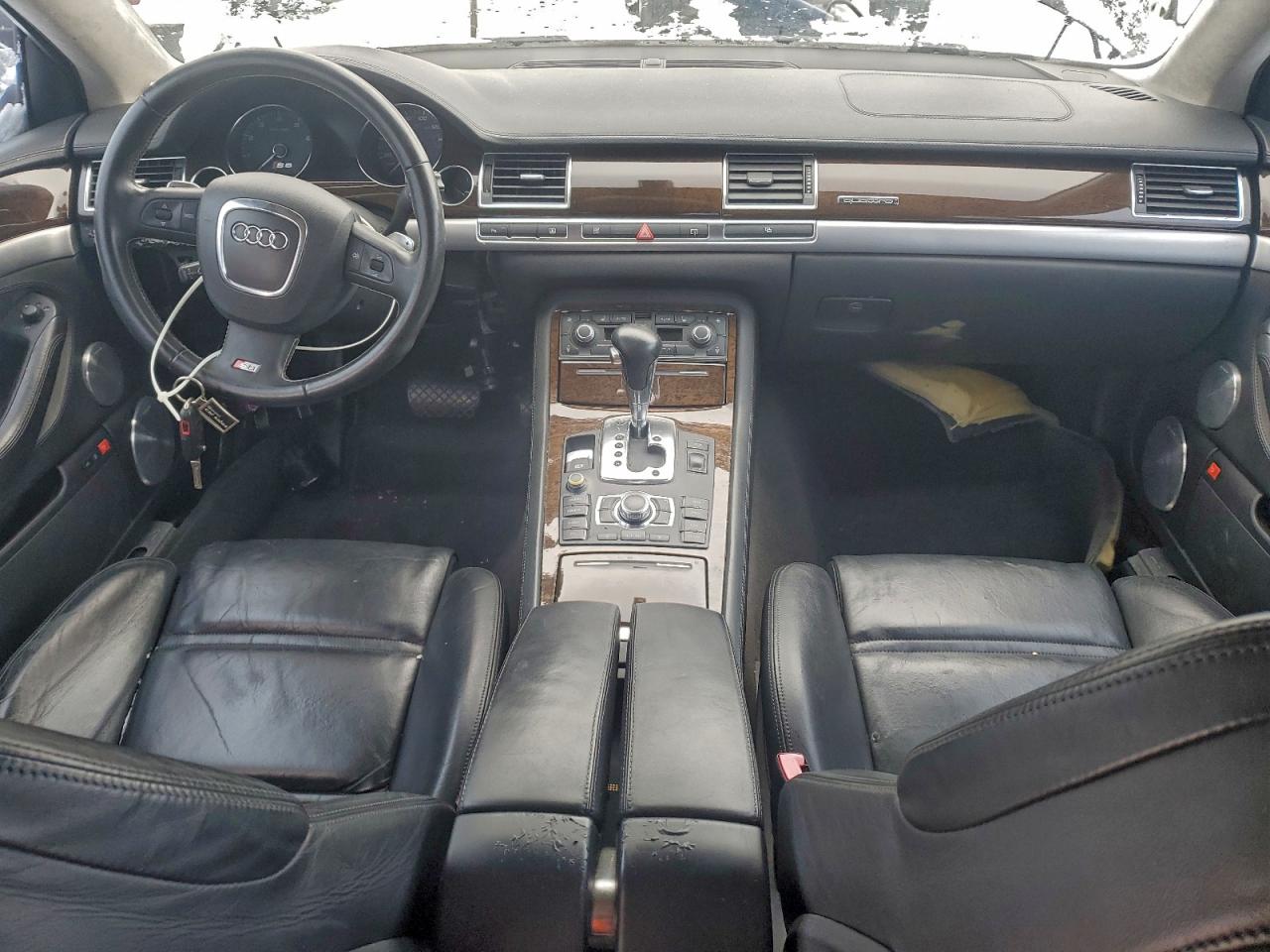 Audi S8 Quattro Image 13