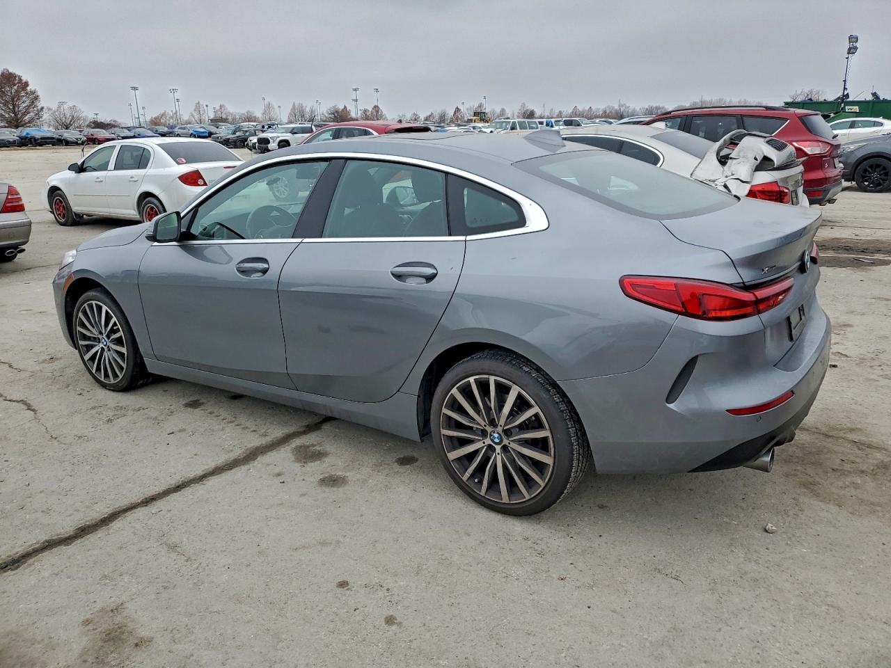 BMW 2 Series Image 4