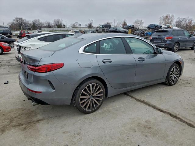 BMW 2 Series Image 8