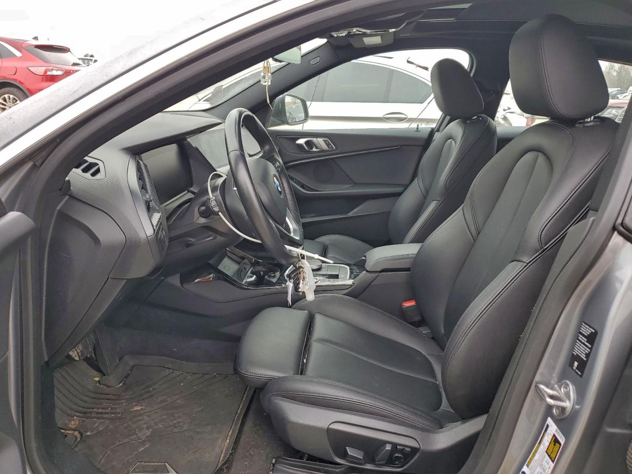 BMW 2 Series Image 5