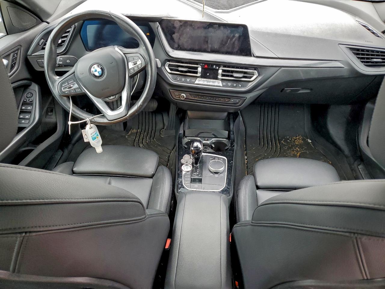 BMW 2 Series Image 2