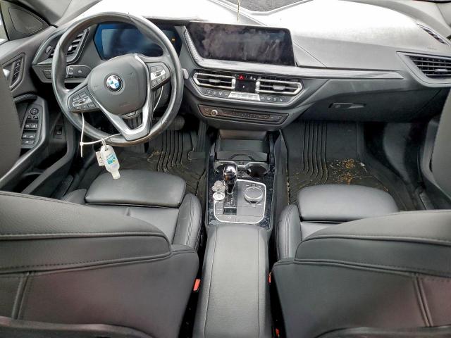 BMW 2 Series Image 2