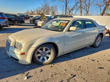 Salvage Chrysler 300
