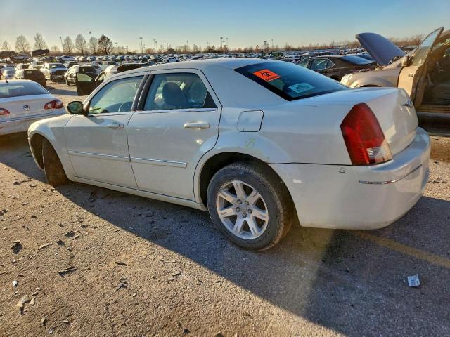 Chrysler 300 Touring Image 3