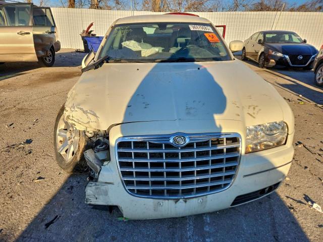 Chrysler 300 Touring Image 5