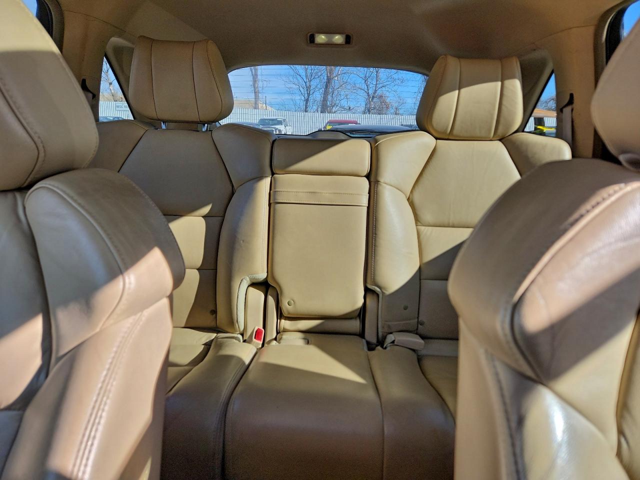 Acura MDX Image 9