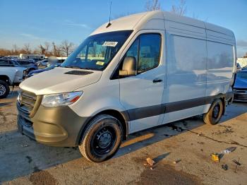  Salvage Mercedes-Benz Sprinter