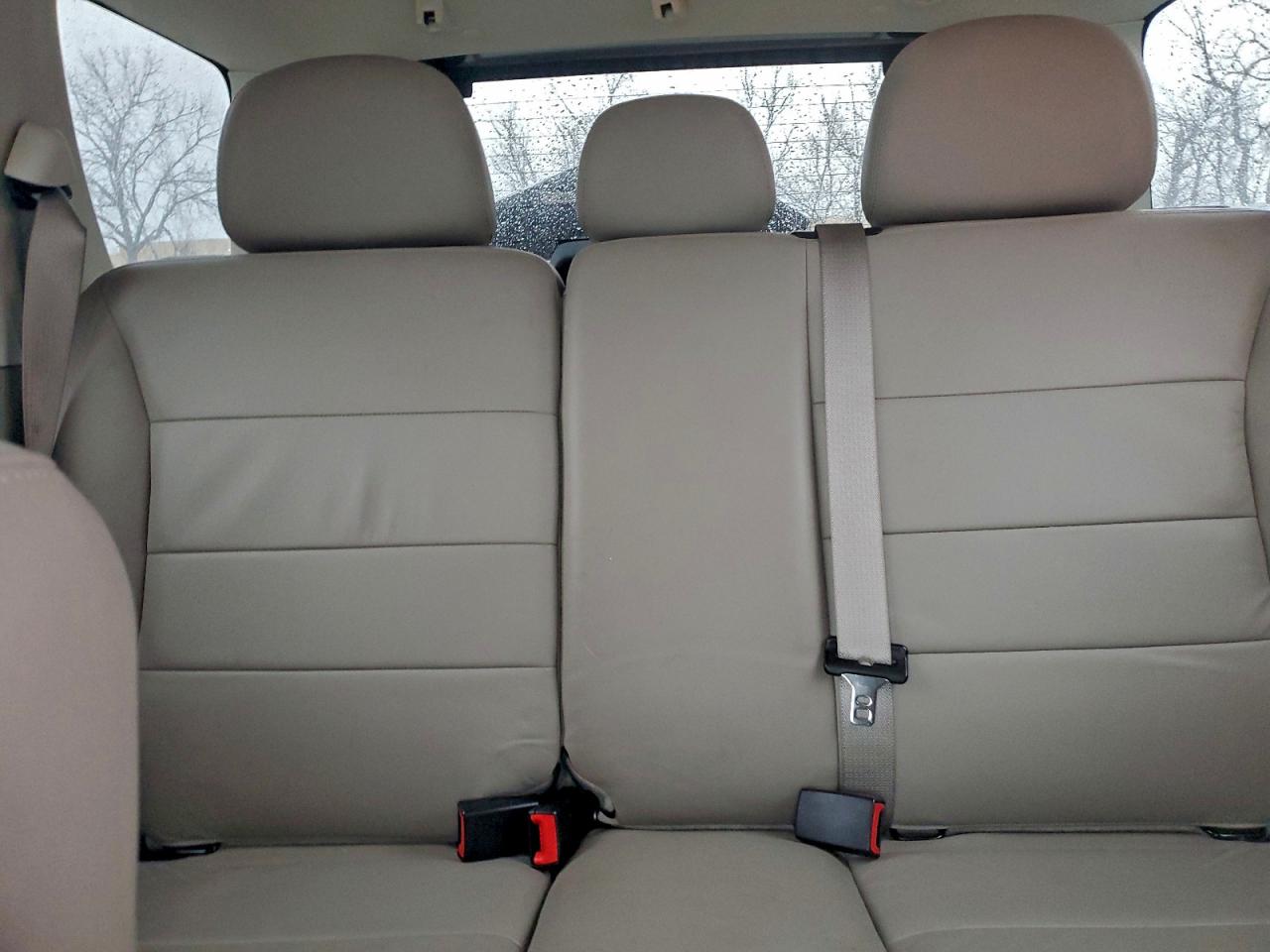 Ford Escape Hybrid Image 11