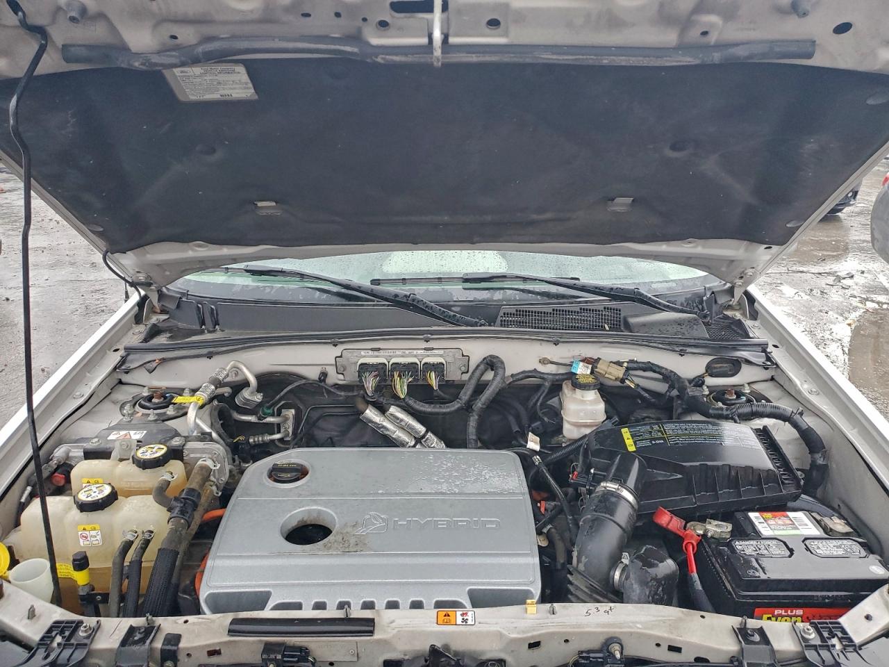 Ford Escape Hybrid Image 12