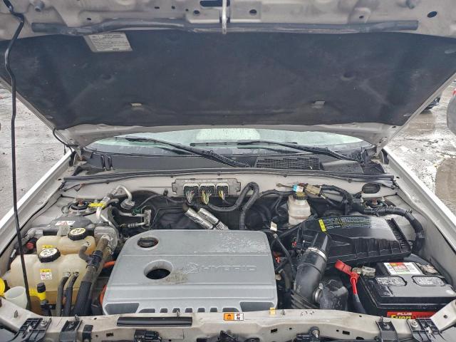 Ford Escape Hybrid Image 12