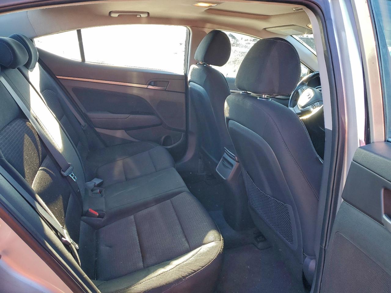 Hyundai ELANTRA Se Image 12