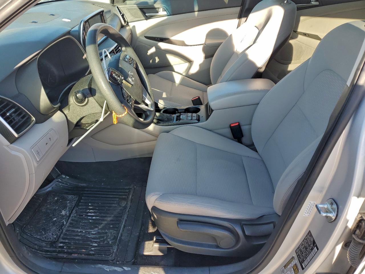 Hyundai TUCSON Se Image 11