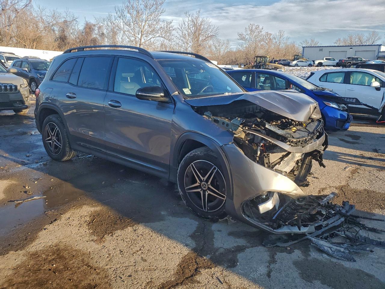 Mercedes-Benz EQB 300 4matic Image 3