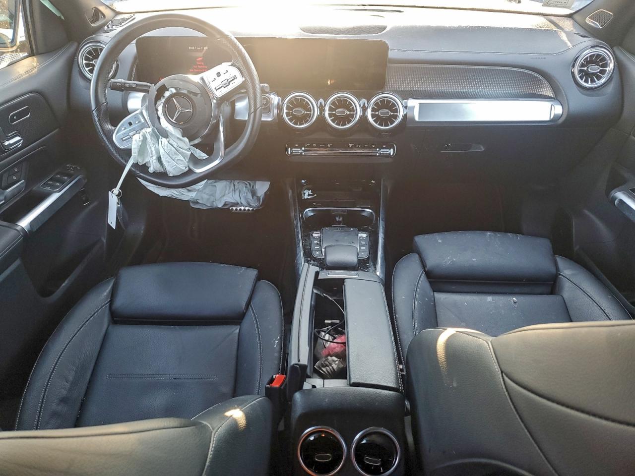 Mercedes-Benz EQB 300 4matic Image 11