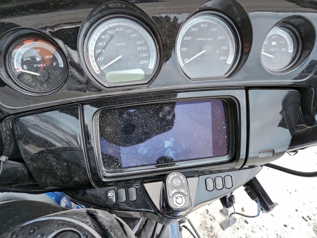 Harley-Davidson Fl Image 7