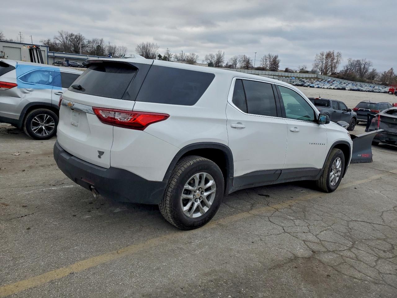 Chevrolet Traverse Ls Image 8