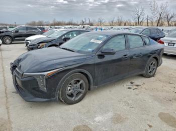  Salvage Kia K4 Lx