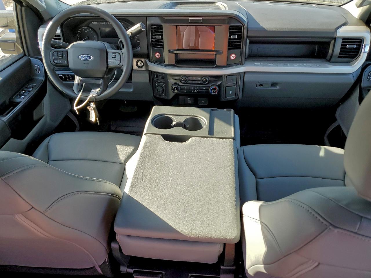 Ford F-250 Super Duty Image 9