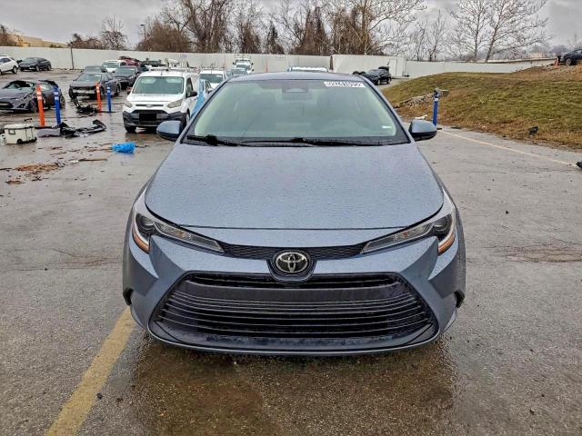 Toyota Corolla Le Image 3